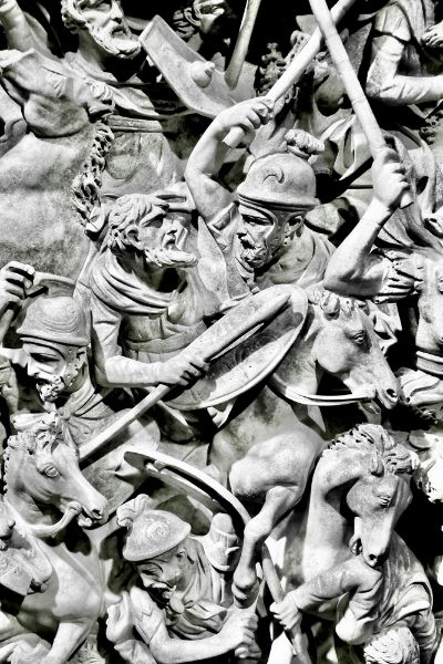 Picture of Statue of an ancient Roman battle